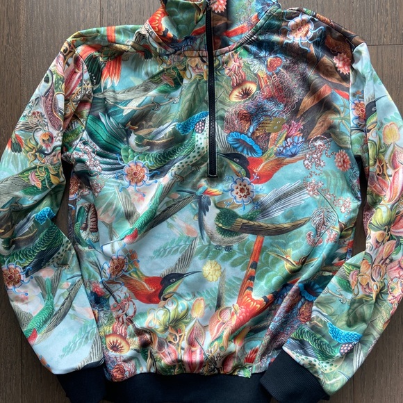 Sweater - Picture 1 of 1